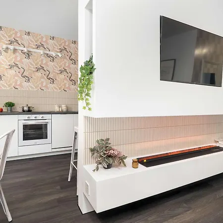 Apartment Unique 2-bedroom With Balcony Parking By Renters Prestige Poznan