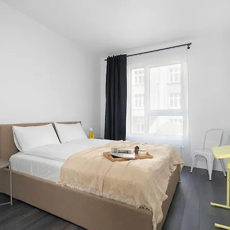 Unique 2-bedroom With Balcony Parking By Renters Prestige * Poznan