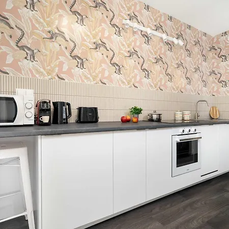 Unique 2-bedroom With Balcony Parking By Renters Prestige Poznań
