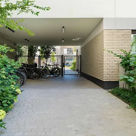 Apartment Unique 2-bedroom With Balcony Parking By Renters Prestige *